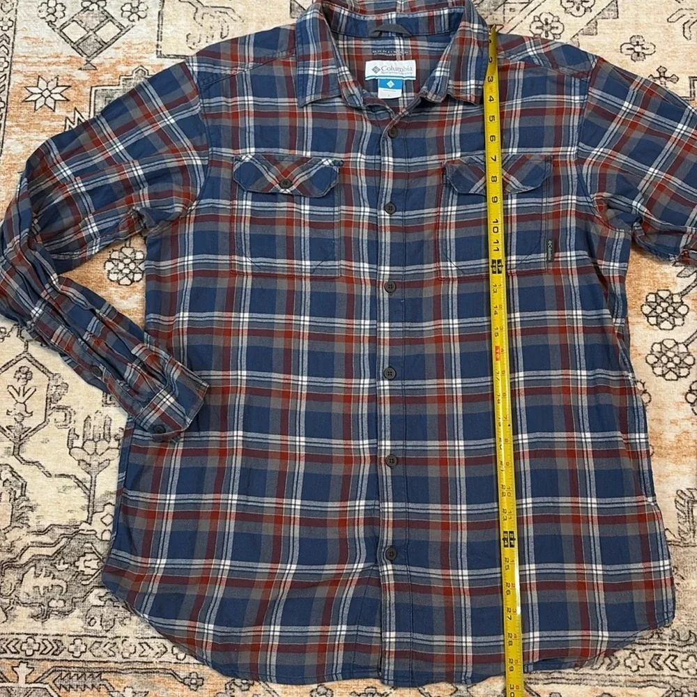 COLUMBIA L plaid 💯 cotton button down plaid flannel shirt